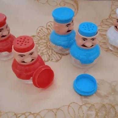 Chef Style Salt And Pepper Shaker Set 2 Pieces - Multicolor - image 3