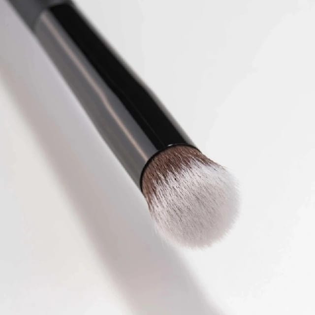 Art Deco Concealer & Camouflage Brush Premium Quality 1N - image 4