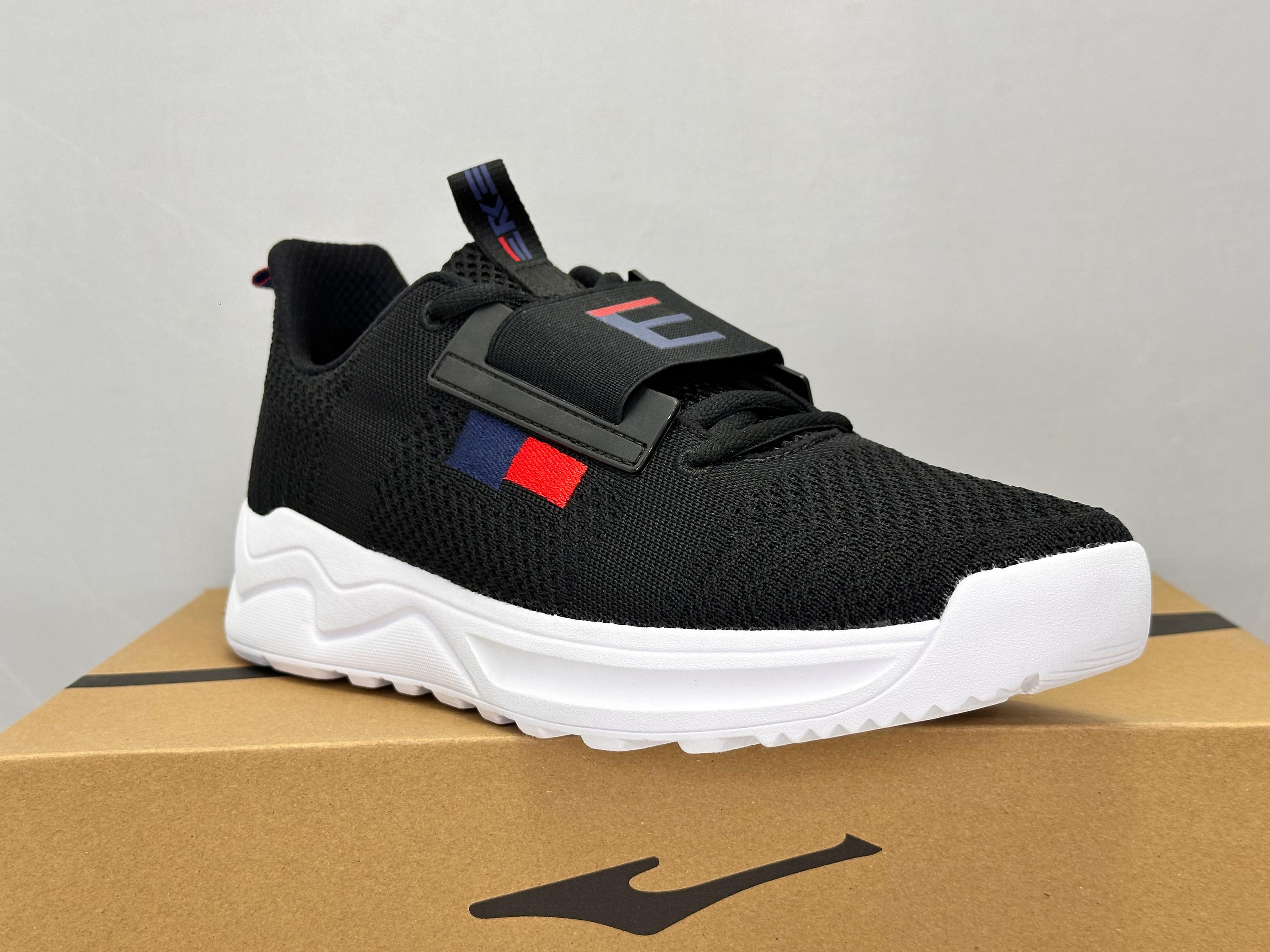 Erke Shoes For Men All-Season Mesh Fabric Cross Training Sports Style Black Model 11120212471-001 - image 1