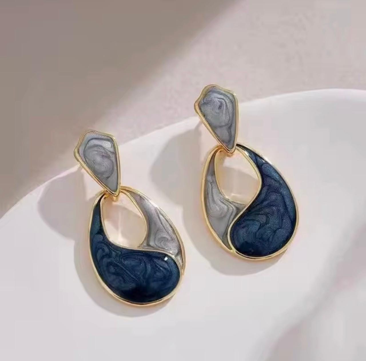 Trendy Gold-Plated Geometric Drop Earrings - image 3