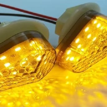 Honey Con Bike Fendor Indicator LED Light For Yamaha, Suzuki, Kawasaki, Honda Cbr, R15 V3, V4, R15 V2, Ninja (Yellow) - image 3