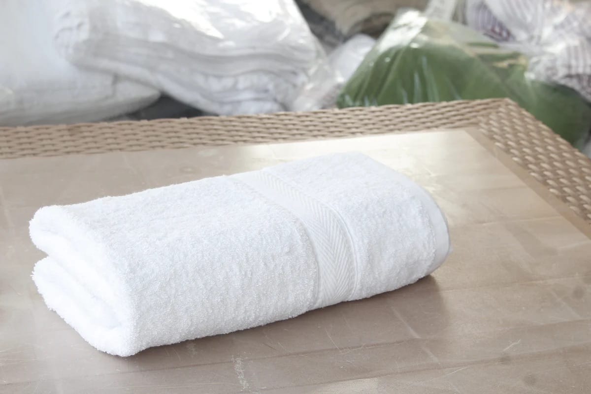 Hotel White Cotton Bath Towel For Men And Women Unisex Big Size - image 3