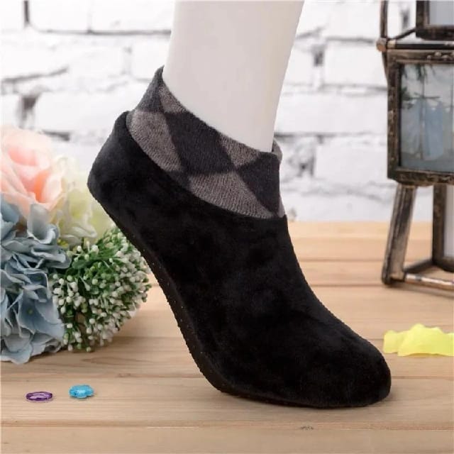 Pack Of 2 (1Pairs) MEN Velvet Fur Inside Winter Socks - Multicolor - image 1
