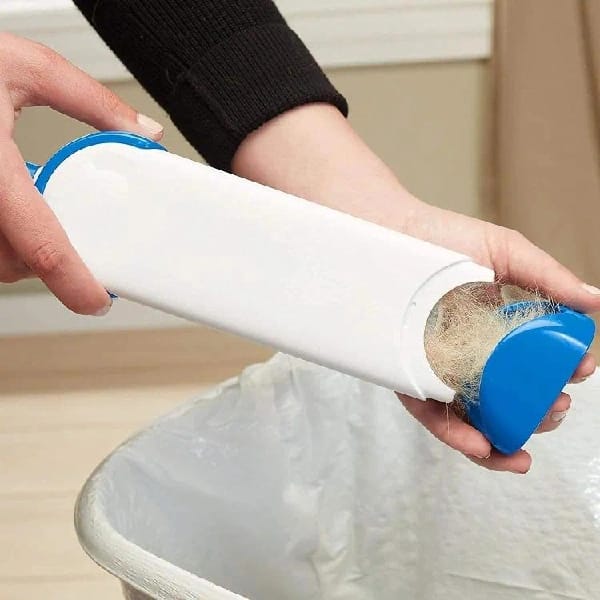 Self-Cleaning Lint & Fur Remover | Reusable Pet Hair Brush For Clothes, Sofas & Beddings - image 2