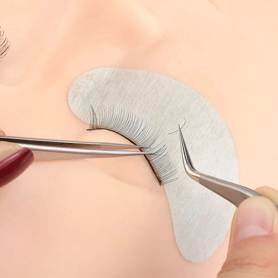 Mannequin Head for Eyelash Extension With Practice - image 2