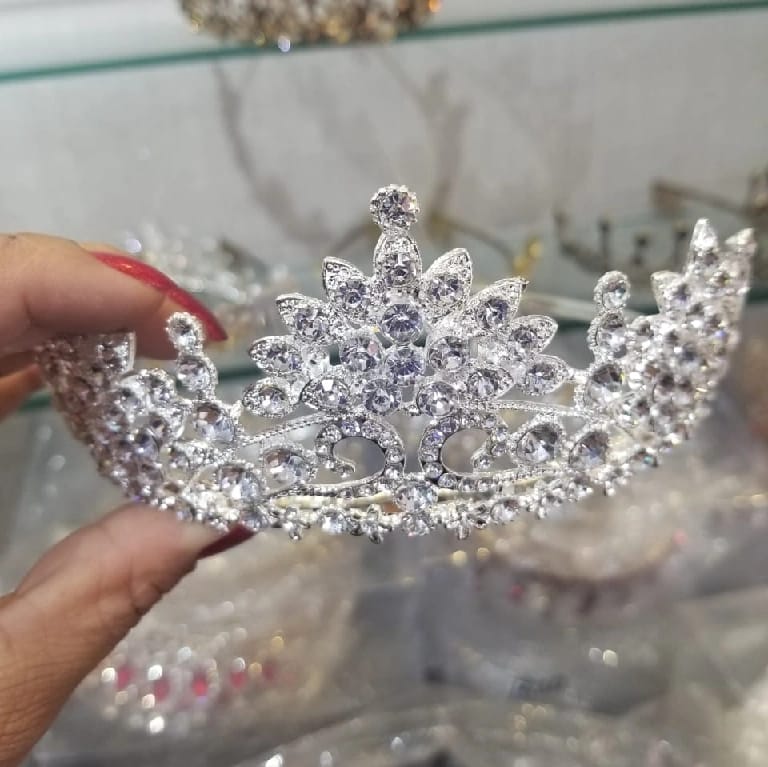 Silver Crown/ Tiara For Women Item No 8