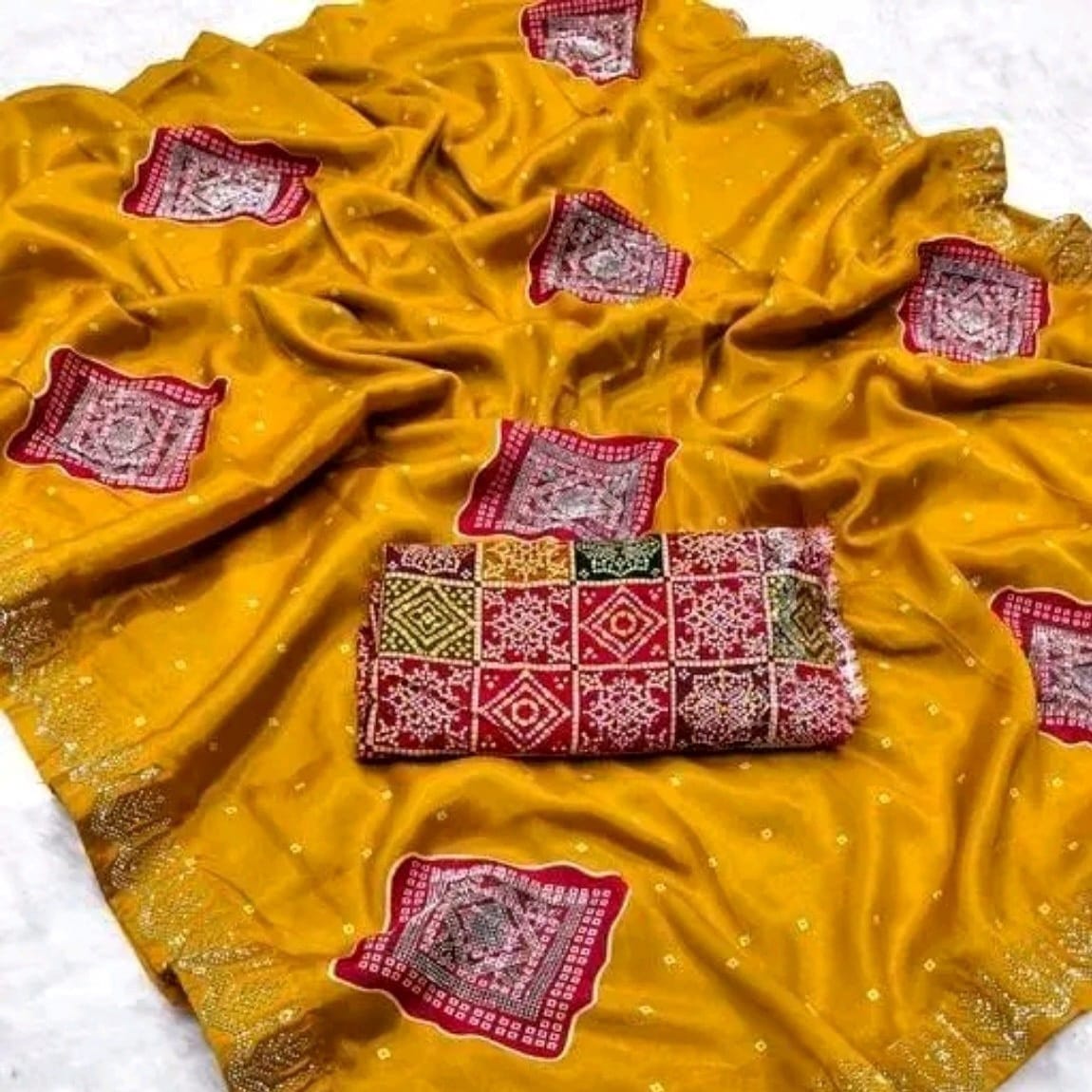 ✨ PREMIUM BANDHANI PRINT SAREE ✨ - image 4
