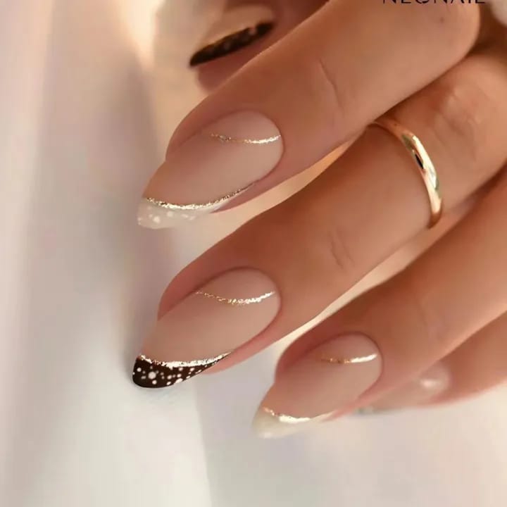 24 Pieces Excellent Quality Reusable Press On Nail, White Line Drawn IN Different Type. (Comes With Manicure Set) - image 4