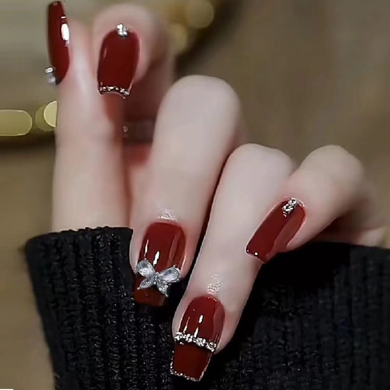 24 Pieces Excellent Quality Reusable Maroon Colored Press On Nail With Manicure Set