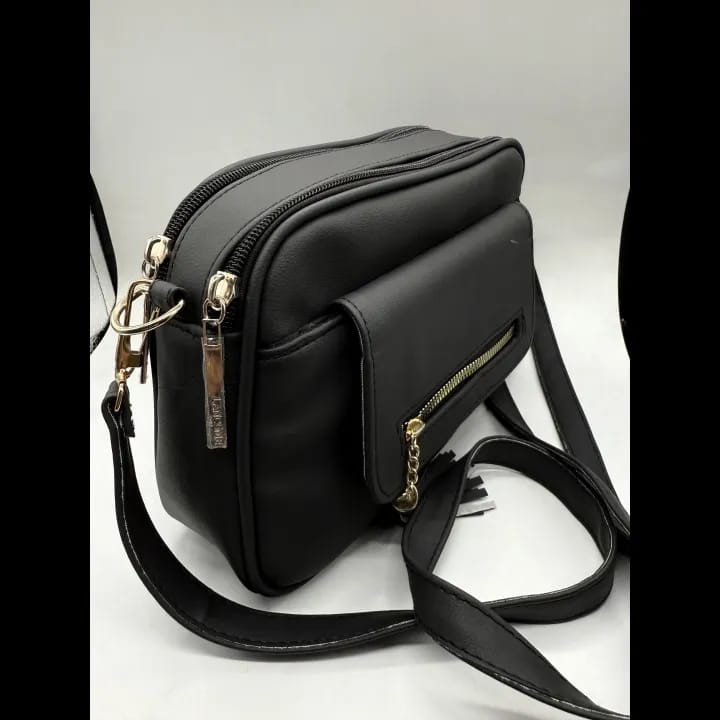 classic side bag for ladies in black color - image 2