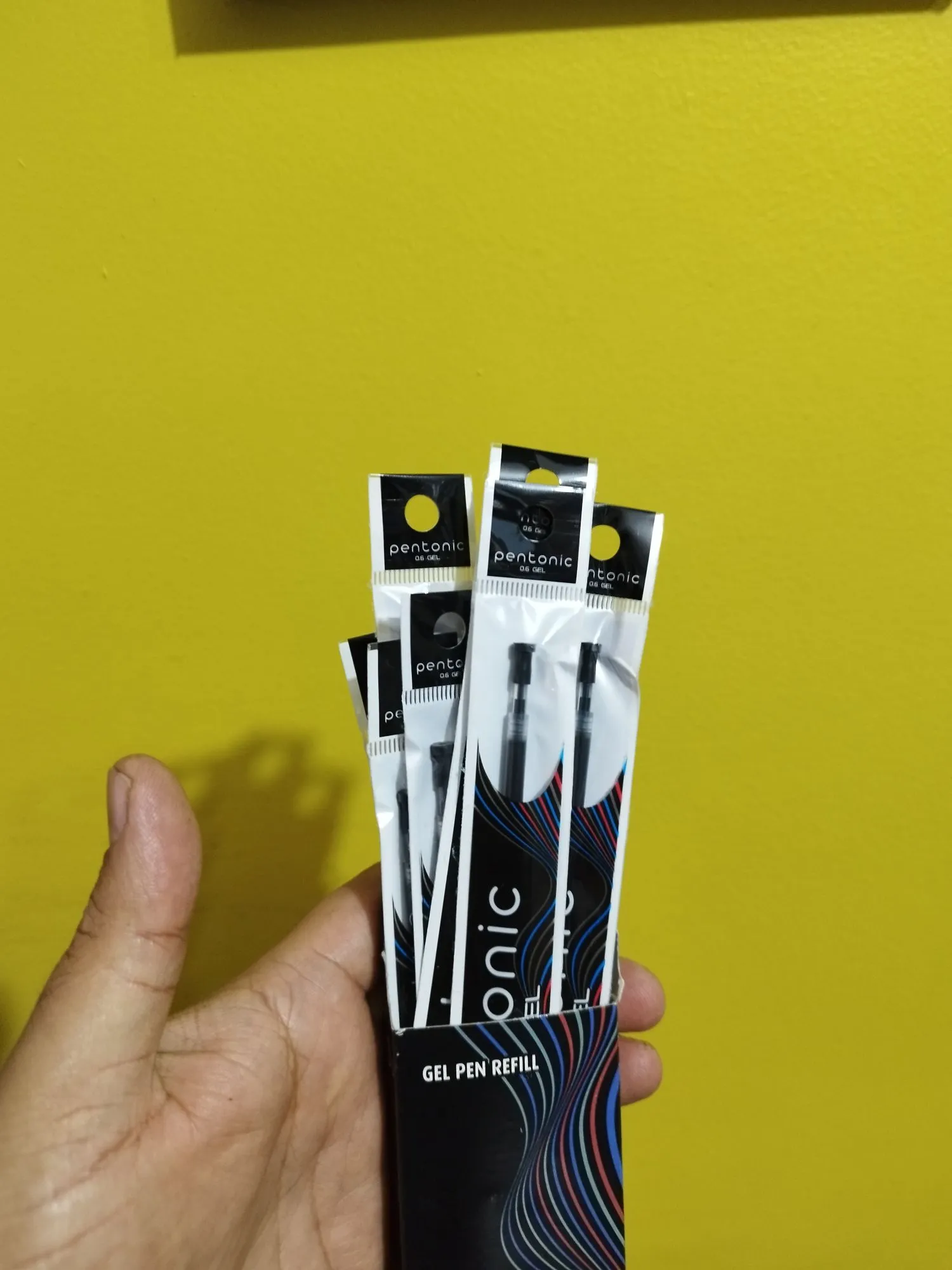 Pentonic Gel Pen Refill 10 Pcs Set 0.6 Mm - image 1