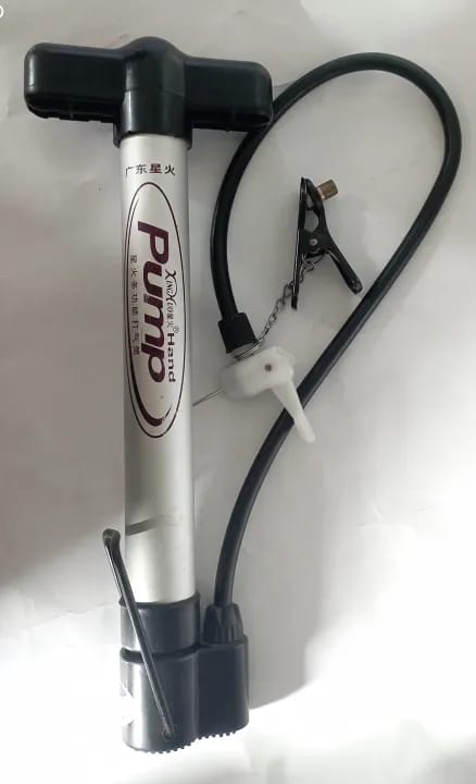 Hand Air Pump For Balls, Cycle,Tyres - image 2