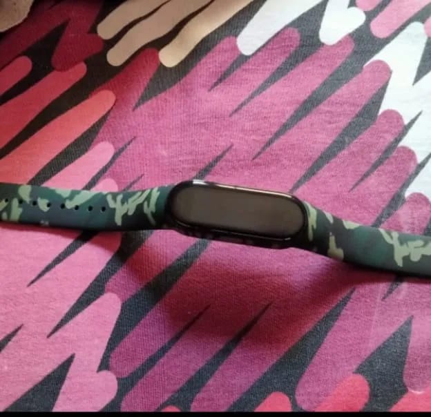 Straps Band For Xiaomi Mi Band 5 and 6 Silicon - image 2