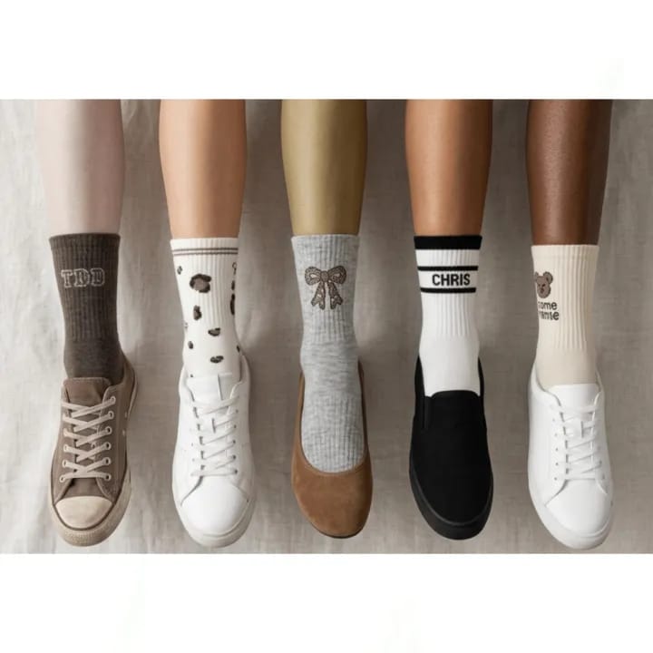 Women's Vintage Floral Cotton Crew Socks | Soft Breathable Casual Mid-Calf Socks | Everyday Comfort | Pack Of 5 Pairs - image 1