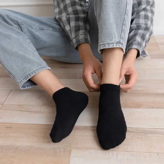 Pack Of 6 Pairs Cotton Ankle Socks For Men And Women - image 3