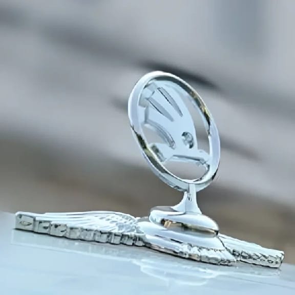 Skoda Bonnet Logo With Wings For All Skoda Cars - image 3