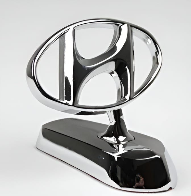 Hyundai Bonnet Logo For All Hyundai Cars - image 1
