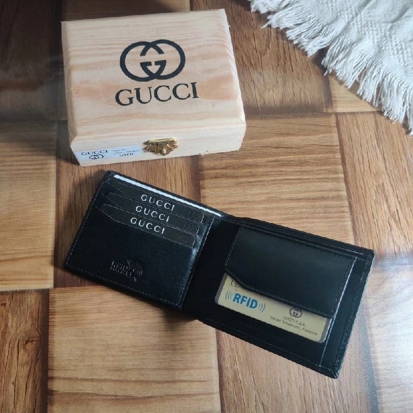 Gucci Solid Color Men'S Premium Leather Wallet - image 3