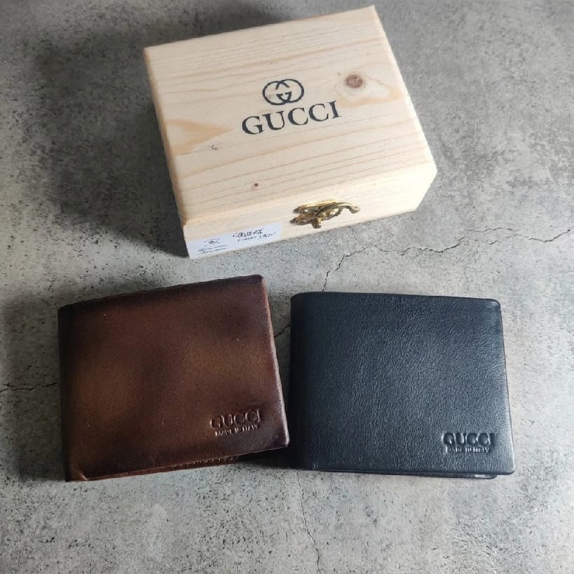 Gucci Solid Color Men'S Premium Leather Wallet - image 1