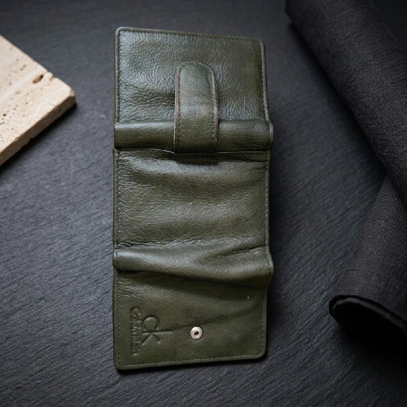 Men'S Premium Leather Wallet With Trifold Buttton Lock - image 3