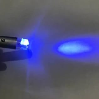 Laser LED Light With Key Chain. - image 3