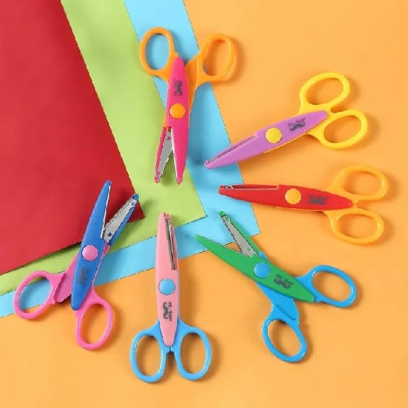 Set Of 6 Zigzag Album Scissors With Safety Lace Trimming Designs, Perfect For Students And Fun Projects. - image 1