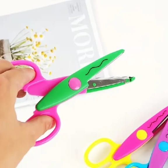Set Of 6 Zigzag Album Scissors With Safety Lace Trimming Designs, Perfect For Students And Fun Projects. - image 3