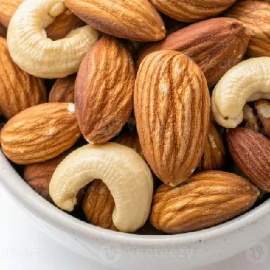 Dry Fruit Combo Nuts 1Kg- ( Cashew , Almond , Pista , Raisins ) - image 2