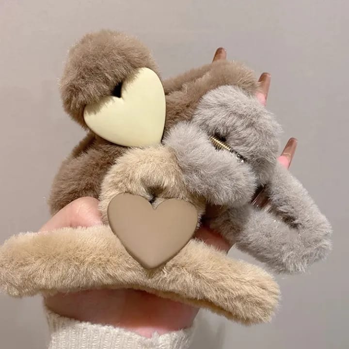 New Winter Plush Hair Claw Clip Sweet Love Heart Clutcher Barrette Hair Accessories - image 2