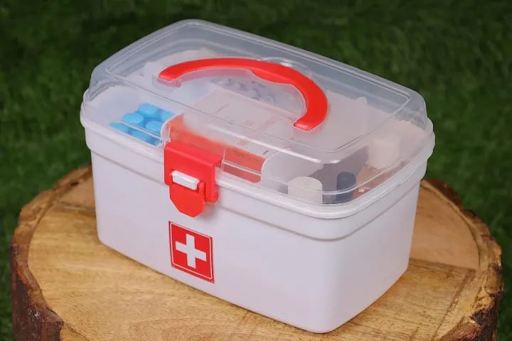 IMMERSE Plastic Rectangular Medicine Box, Medical Box, First aid Box, Multi Purpose Box, Multi Utility Storage with Handle (White) (WHITE) - image 2