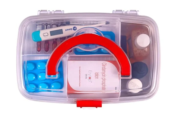 IMMERSE Plastic Rectangular Medicine Box, Medical Box, First aid Box, Multi Purpose Box, Multi Utility Storage with Handle (White) (WHITE) - image 5