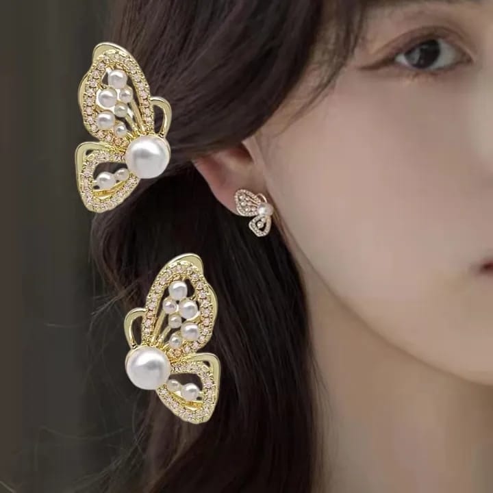 Delicate Butterfly Earrings Earing for Women Girl - image 1