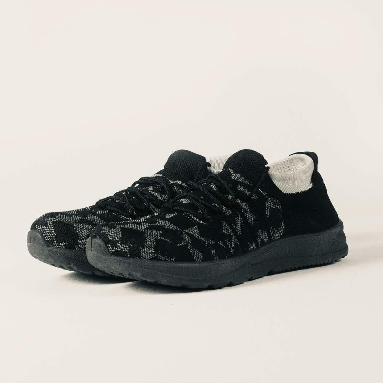 Yeezys designed Cloth Shoes Gripe Sole Shoes For Men - image 1
