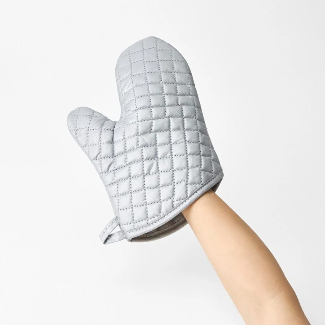Heat Resistant Microwave Oven Glove | 1Piece | Eotia Brand Kitchen Cooking & Baking Safety Glove | Thick Protective Oven Mitt for BBQ, Grill & Hot Utensils | Silver Design - 313614 - image 3