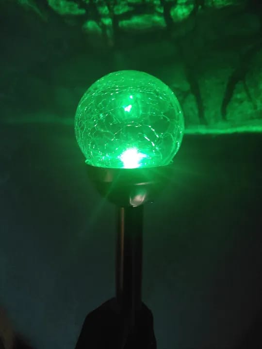 RGB solar decorative garden light - image 1