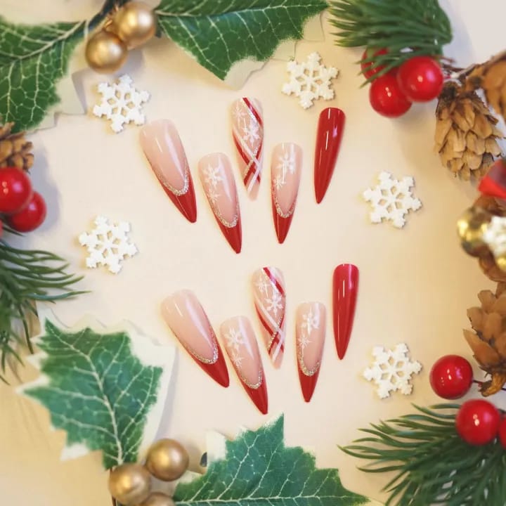 MAANGE 24Pcs Christmas Snowflakes Tipsy Fake Press On Nails With Glue & File WM111 - image 5