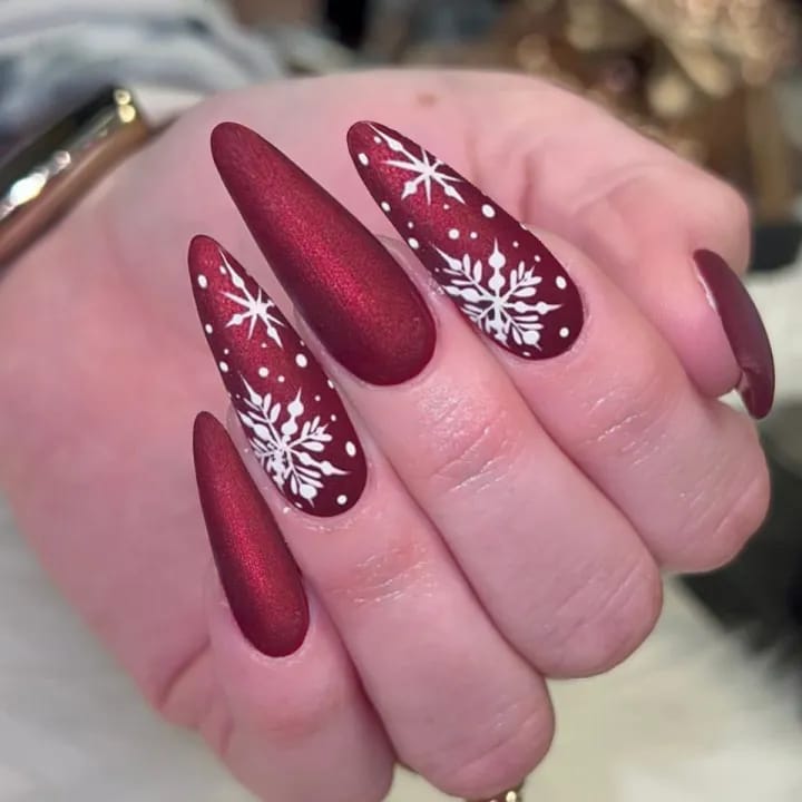 MAANGE 24Pcs Red Long Pointed Snowflake Fake Press On Nails With Glue & File WM02 - image 1
